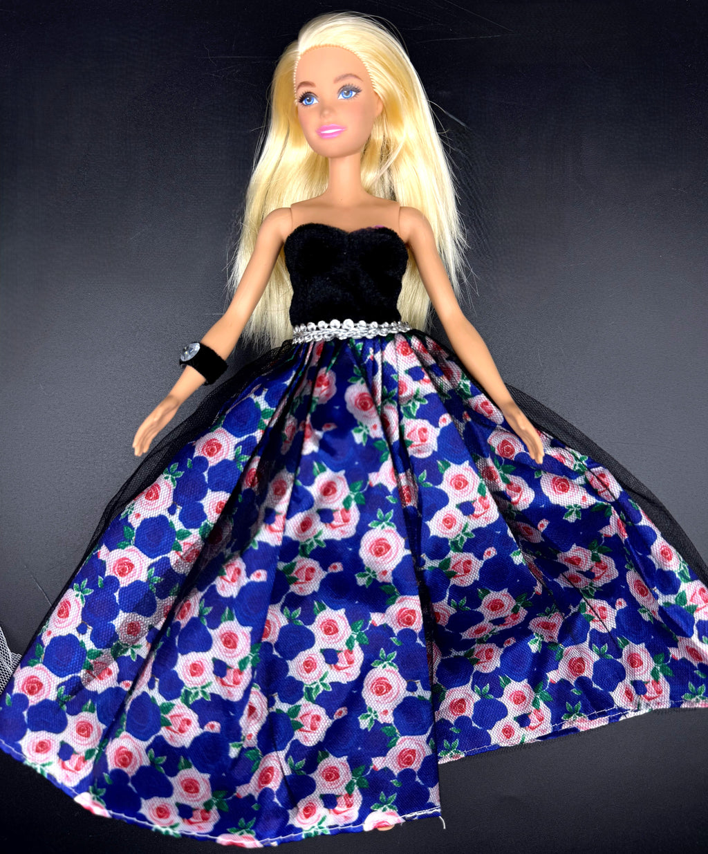 Barbie (or any 12in doll) Clothing w/ Storage Bag Set - The Butterfly Blossom Collection