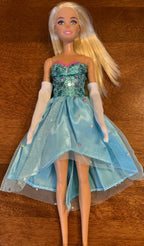 Barbie’s Glamour & Grace Runway Set