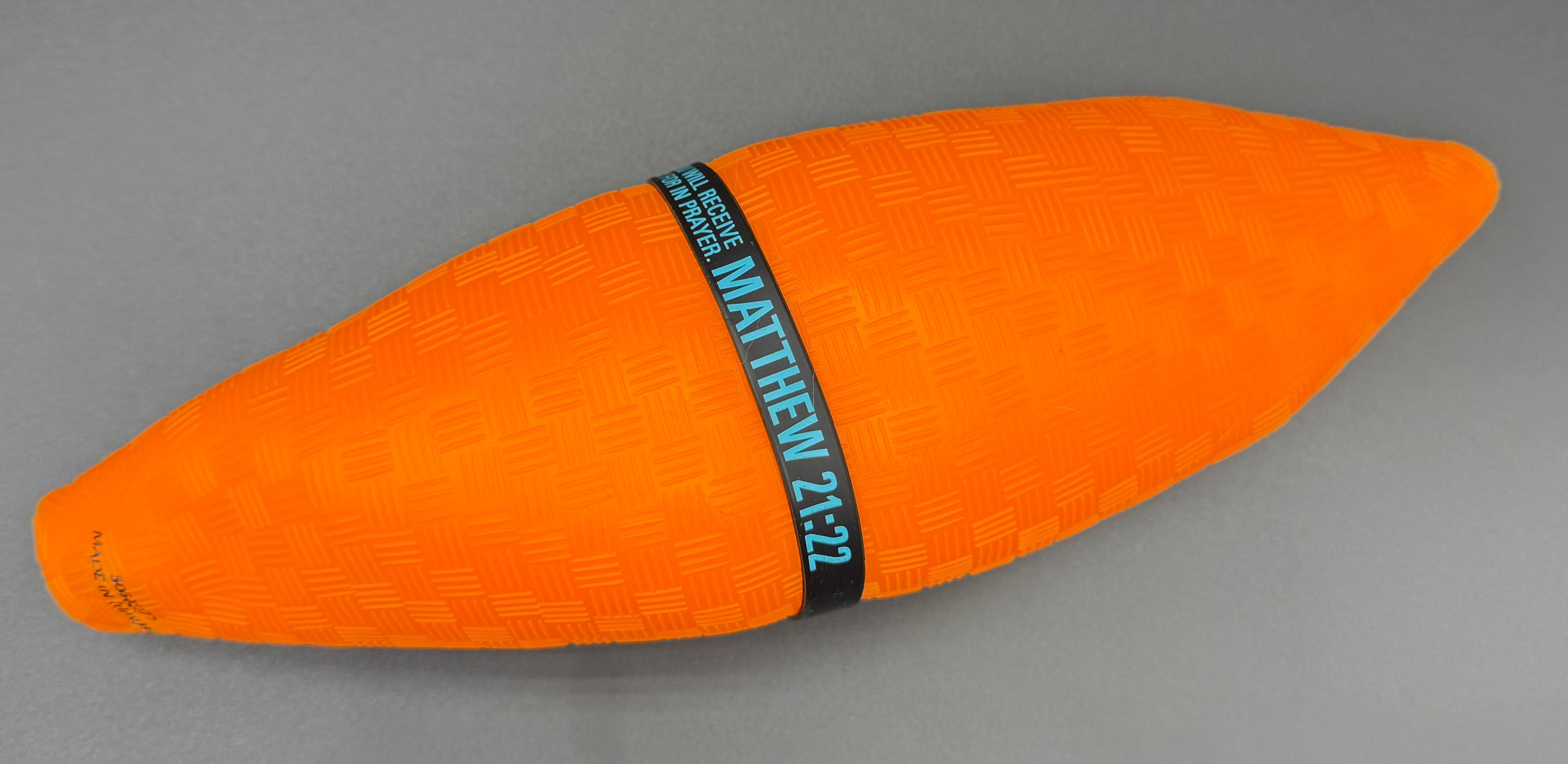 Brightly Colored 8.5in Playground Ball w/Pump