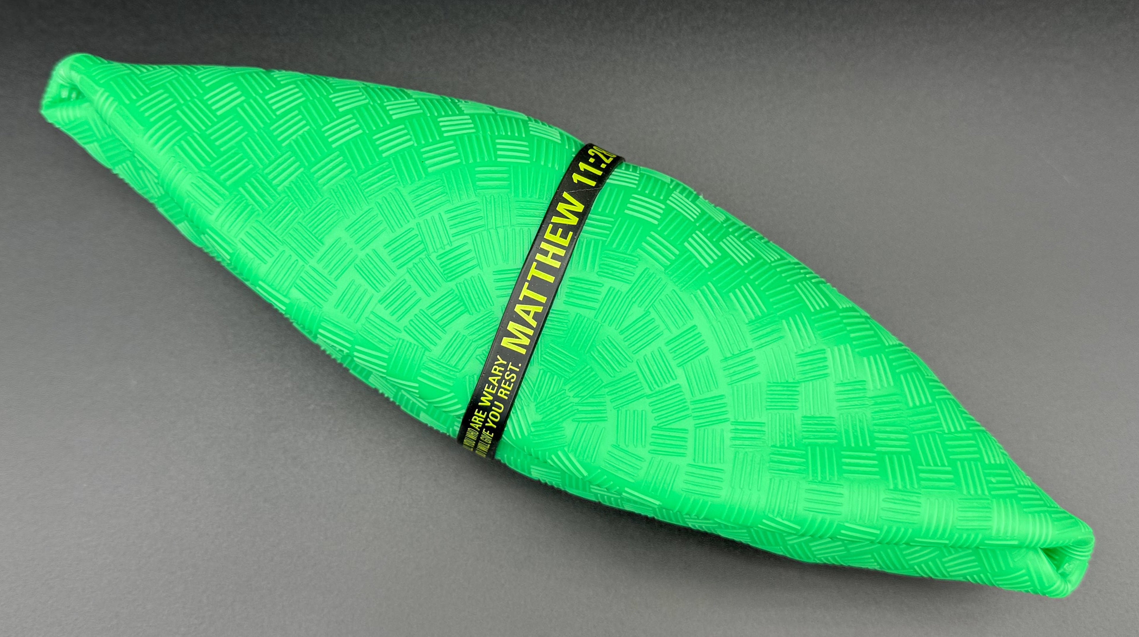 Brightly Colored 8.5in Playground Ball w/Pump